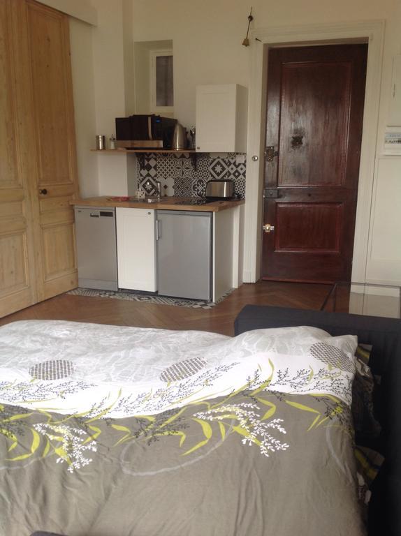 Cocon Au Pied De La Croix Rousse Apartment Лион Стая снимка