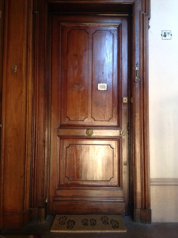 Cocon Au Pied De La Croix Rousse Apartment Лион Стая снимка