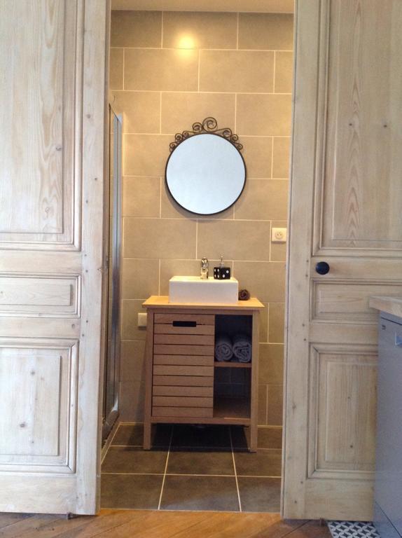 Cocon Au Pied De La Croix Rousse Apartment Лион Стая снимка